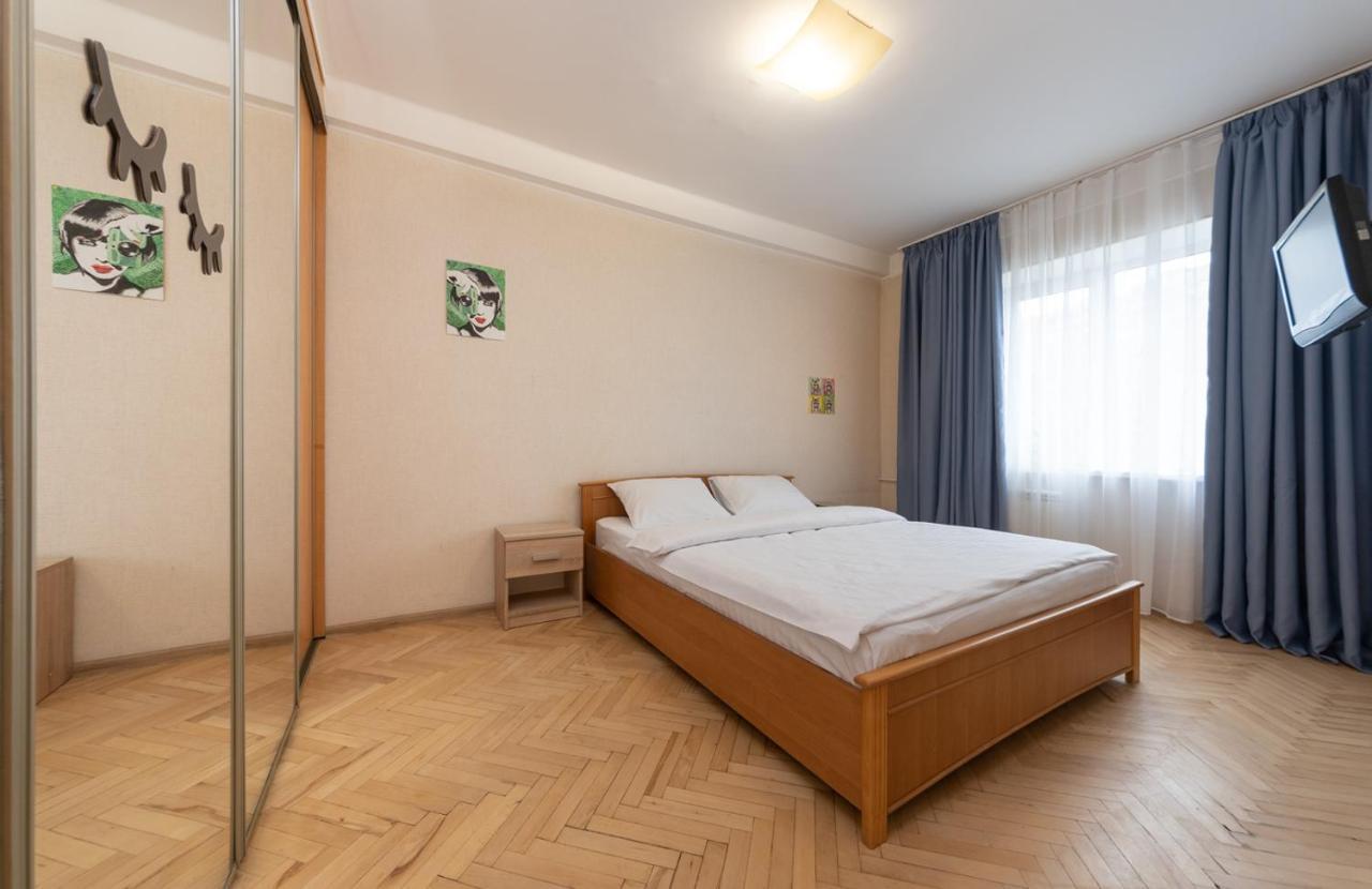 1 bedroom apart Near metro Pecherska Kiev Buitenkant foto