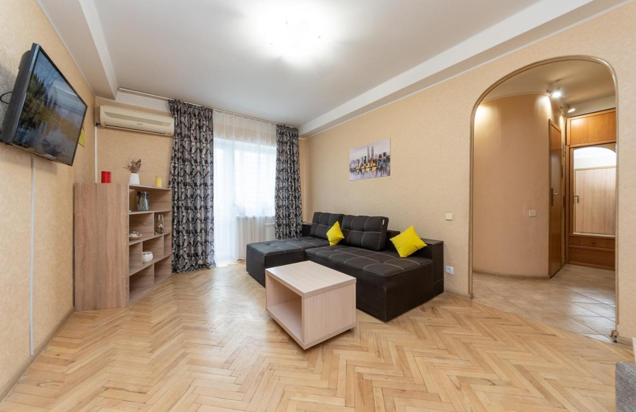 1 bedroom apart Near metro Pecherska Kiev Buitenkant foto