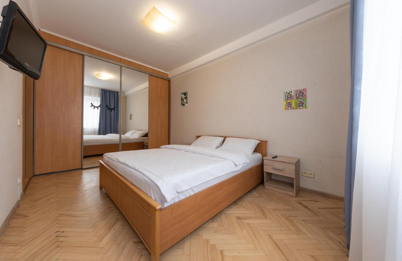 1 bedroom apart Near metro Pecherska Kiev Buitenkant foto