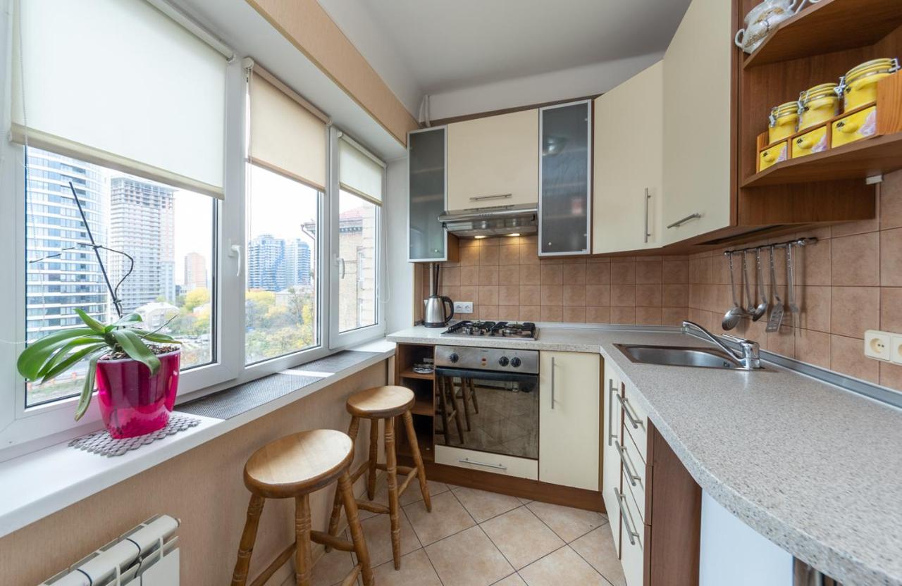 1 bedroom apart Near metro Pecherska Kiev Buitenkant foto