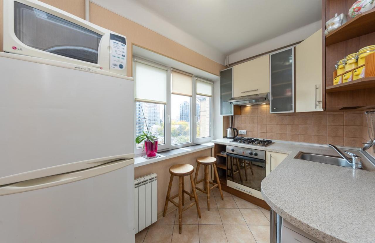 1 bedroom apart Near metro Pecherska Kiev Buitenkant foto